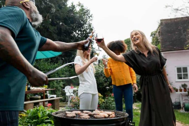 Brasero : l’atout convivialité et cuisson pour des soirées en plein air réussies de Brasero : l’atout convivialité et cuisson pour des soirées en plein air réussies de